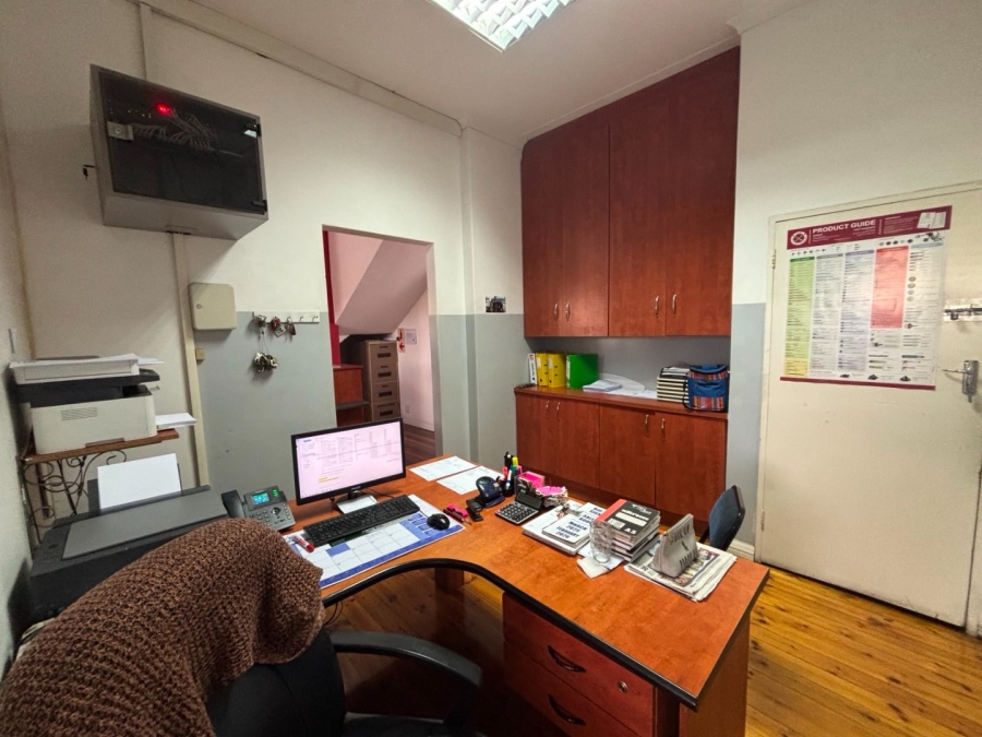 Commercial Property for Sale in Neave Industrial Eastern Cape